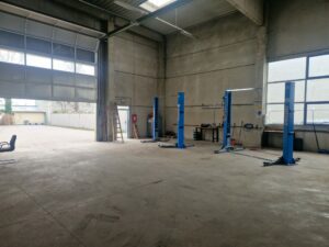 KFZ Hobby Werkstatt Innen Hebebühne